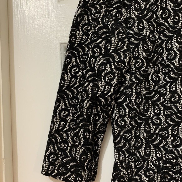 J. Crew - Women’s 3/4 Sleve Lace Overlay Peplum Blouse - XS Black Over Cream - Picture 3 of 7